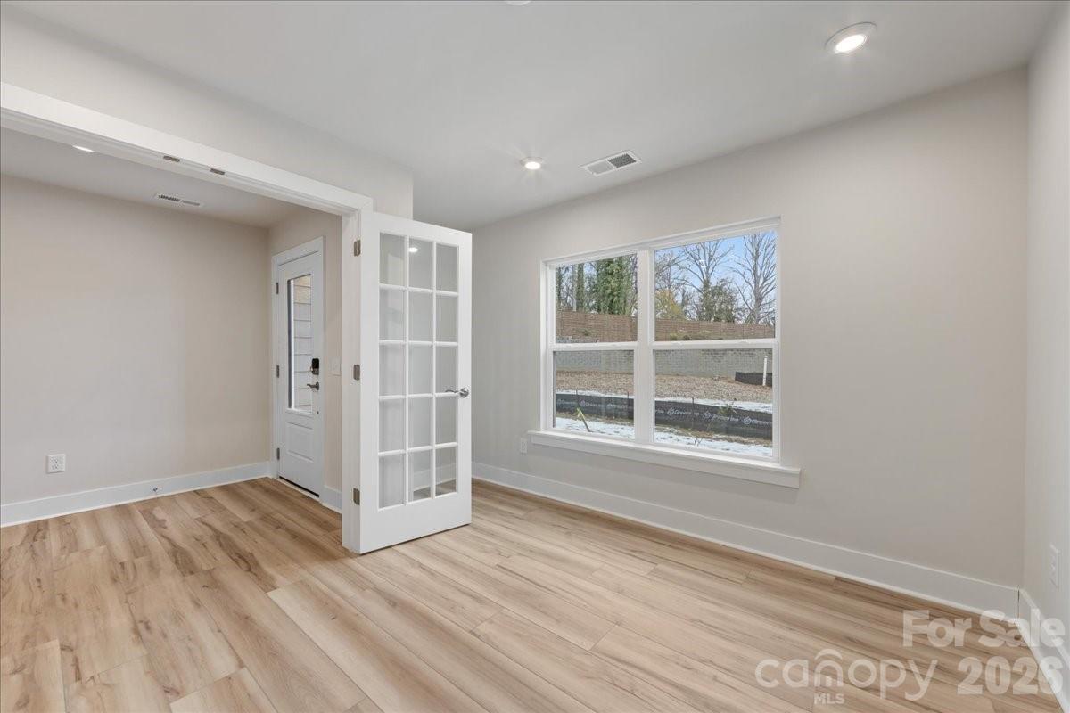 6008 Pivot Court Charlotte NC 28205