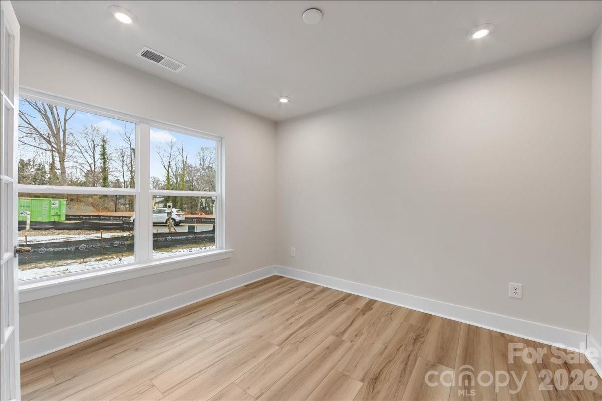 6008 Pivot Court Charlotte NC 28205