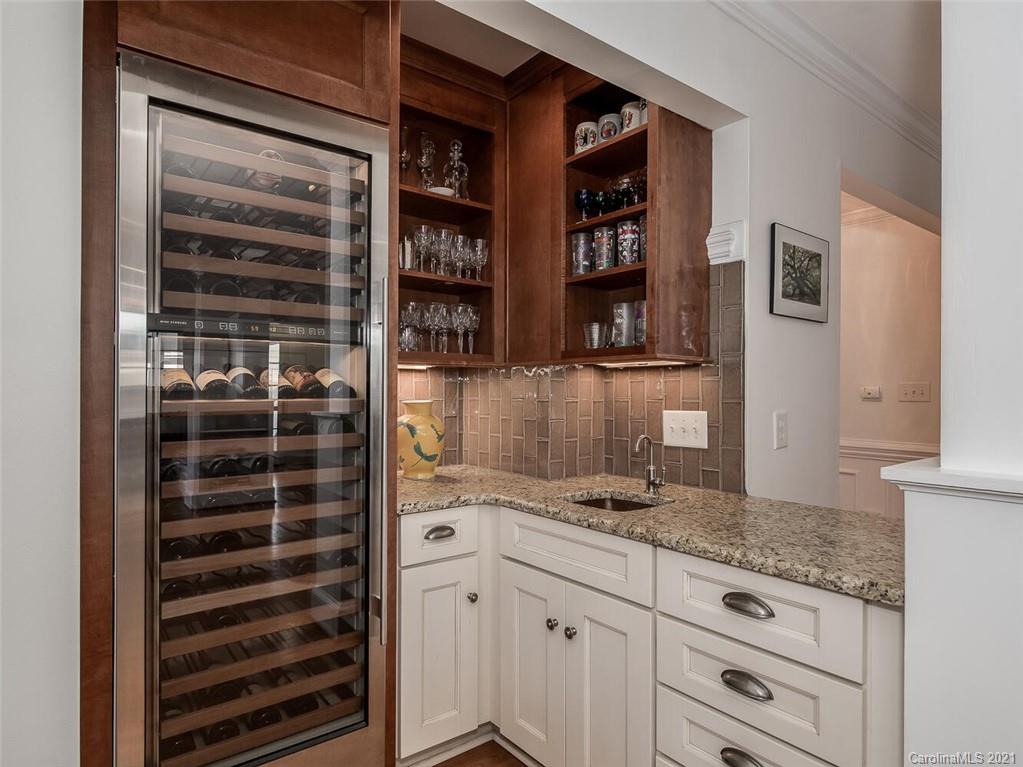 330 Hillside Avenue Charlotte NC 28209