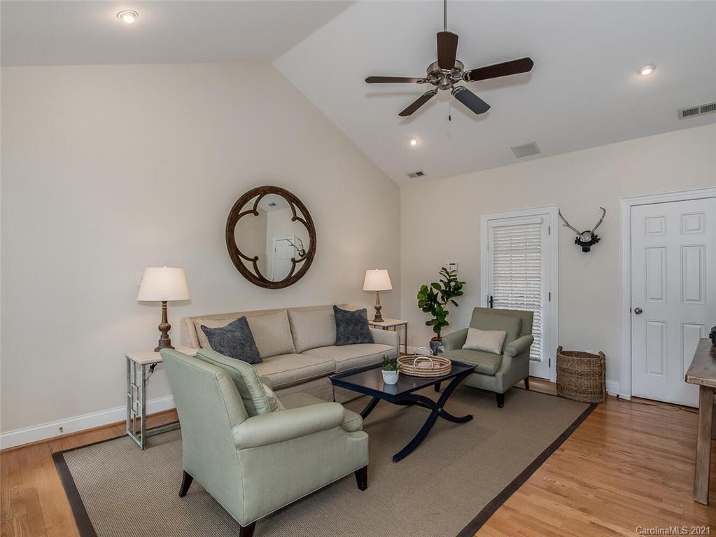 330 Hillside Avenue Charlotte NC 28209
