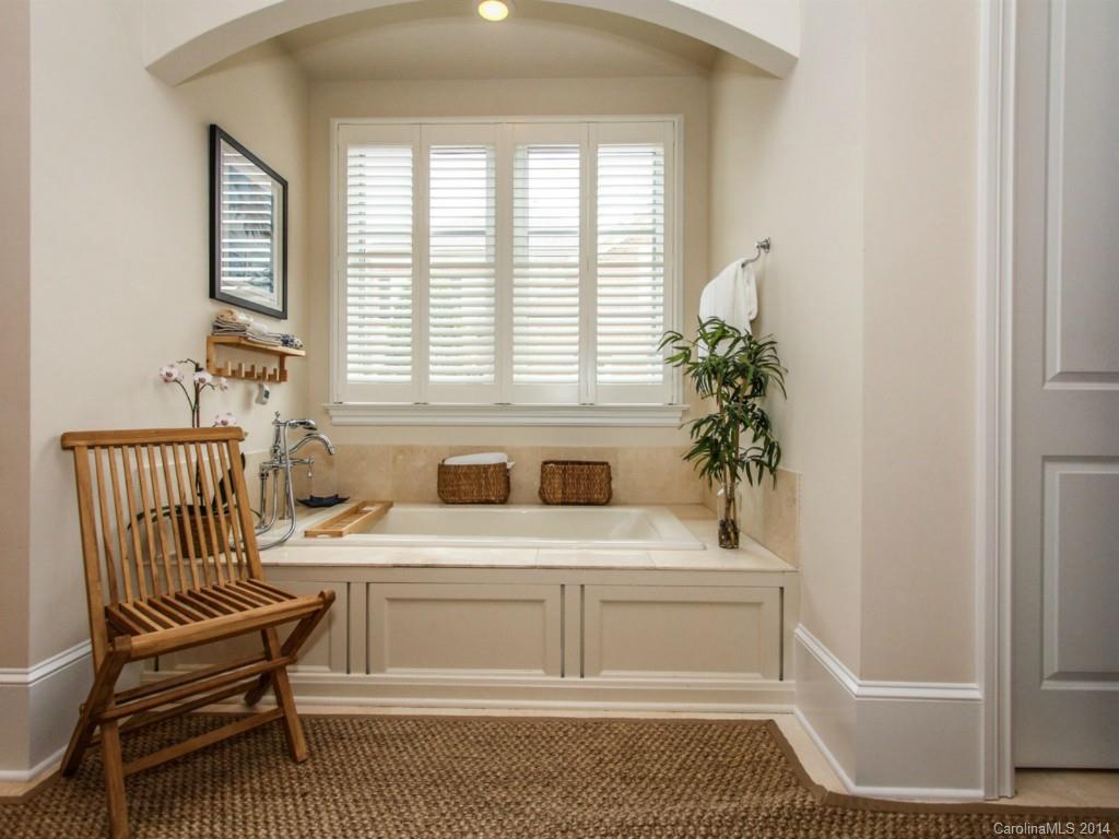9106 Heydon Hall Circle Charlotte NC 28210