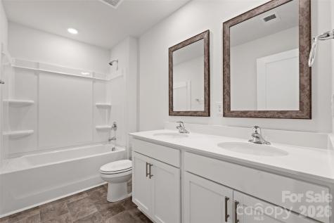 20 Ridgehaven Drive Waynesville NC 28786