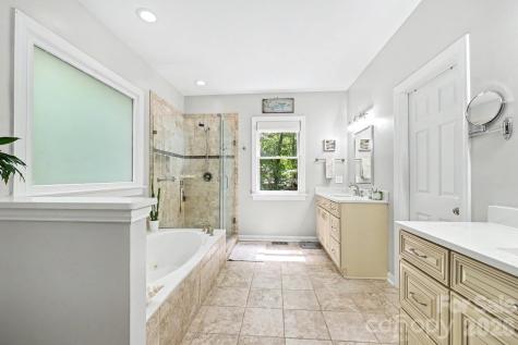 1218 Gateshead Lane Matthews NC 28105