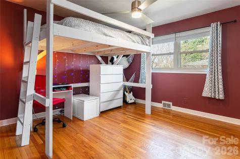 10 Lance Lane Asheville NC 28806