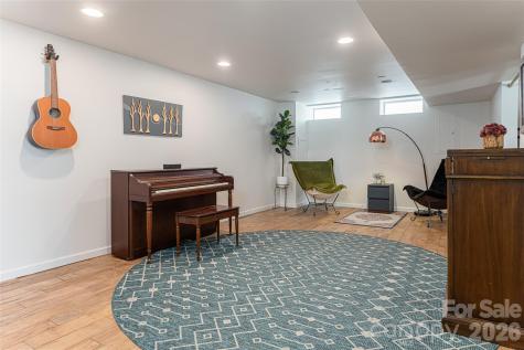 10 Lance Lane Asheville NC 28806