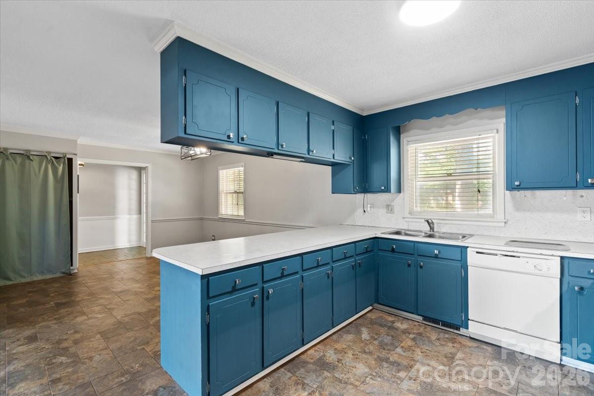 2010 Saratoga Drive Gastonia NC 28056