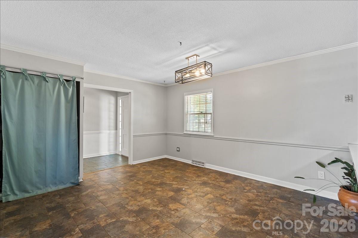 2010 Saratoga Drive Gastonia NC 28056