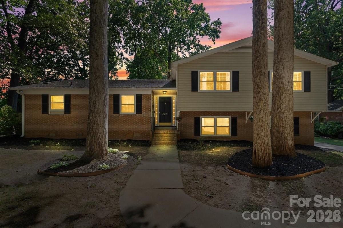 2010 Saratoga Drive Gastonia NC 28056