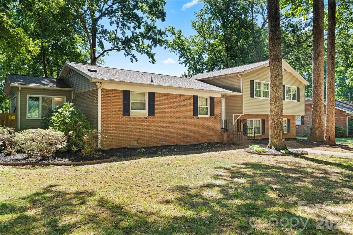 2010 Saratoga Drive Gastonia NC 28056