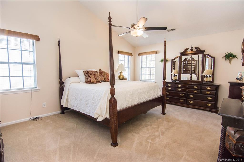 9225 Hanworth Trace Drive Charlotte NC 28277