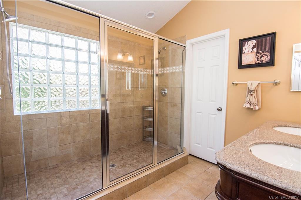 9225 Hanworth Trace Drive Charlotte NC 28277