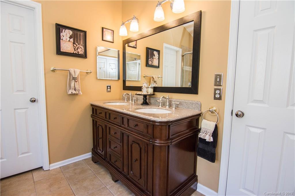 9225 Hanworth Trace Drive Charlotte NC 28277