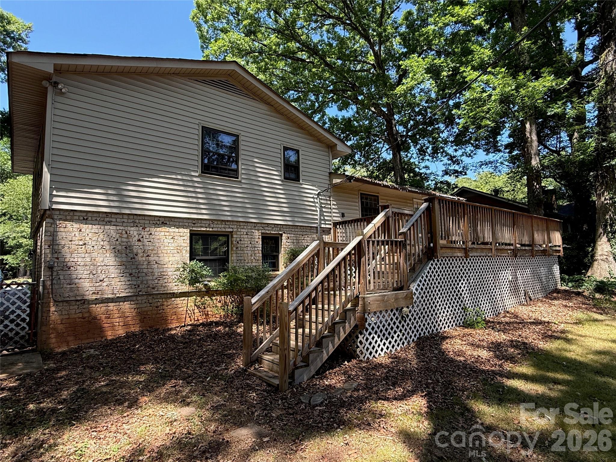 1129 Mclaughlin Drive Charlotte NC 28212