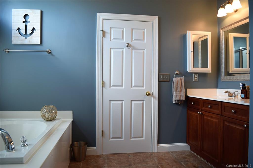 128 Oxford Drive Mooresville NC 28115