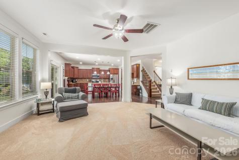 10020 Michael Crossing Drive Charlotte NC 28213