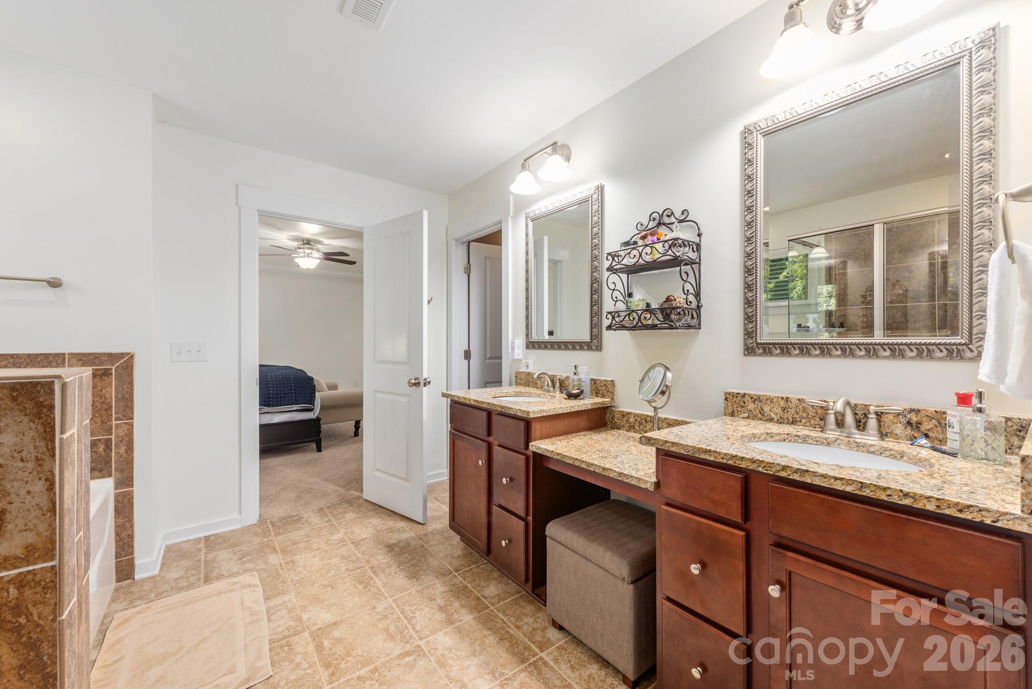 10020 Michael Crossing Drive Charlotte NC 28213
