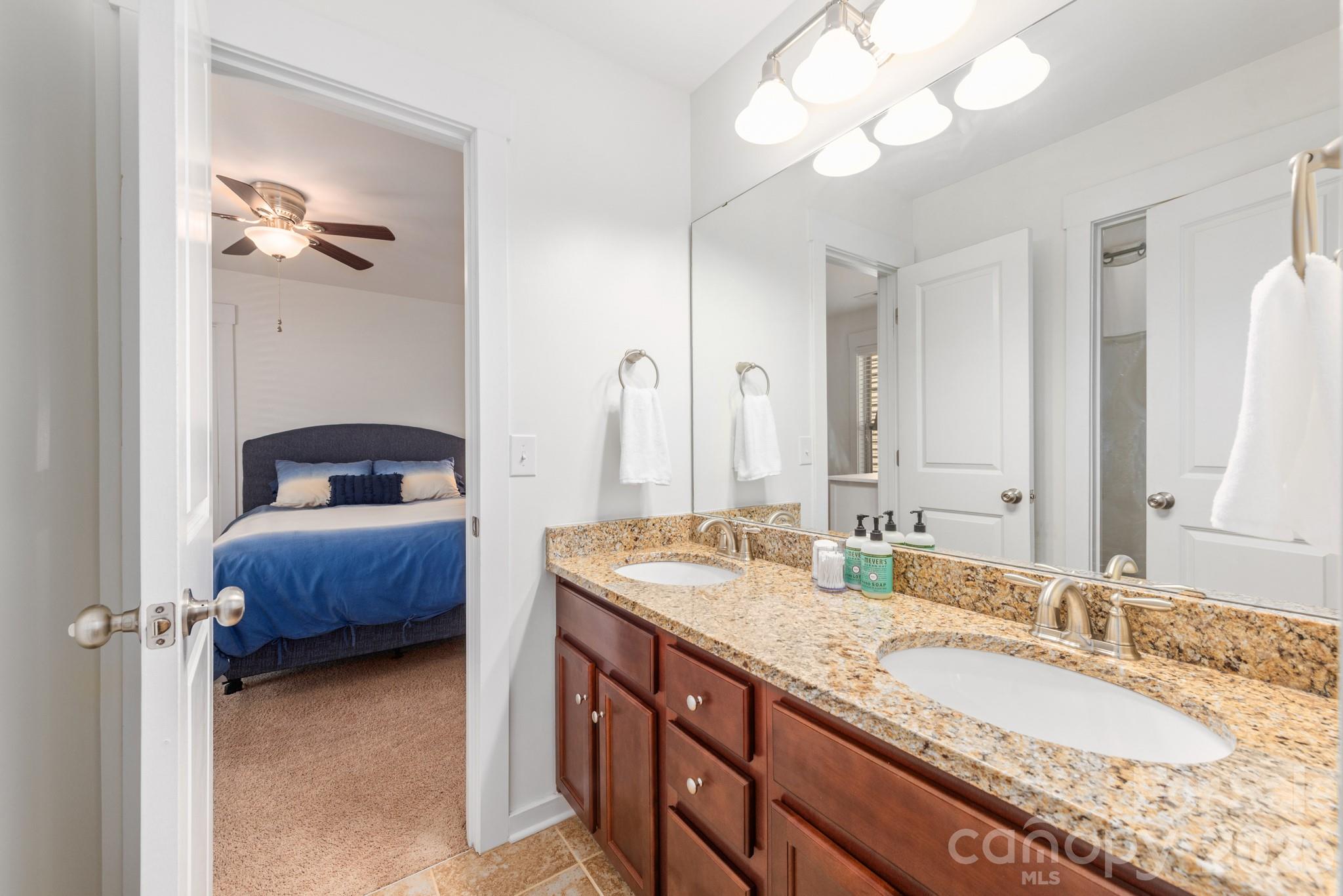 10020 Michael Crossing Drive Charlotte NC 28213