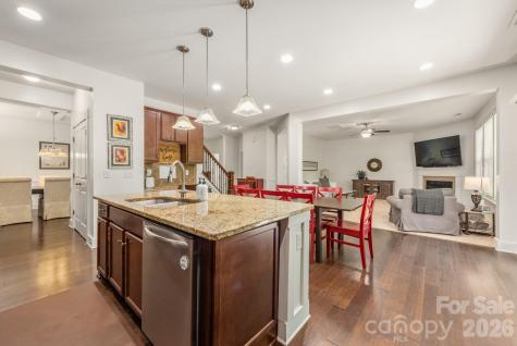 10020 Michael Crossing Drive Charlotte NC 28213