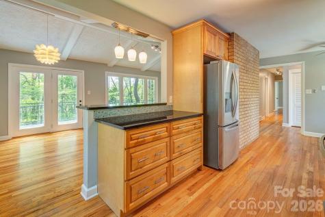 32 Pinehurst Road Asheville NC 28805