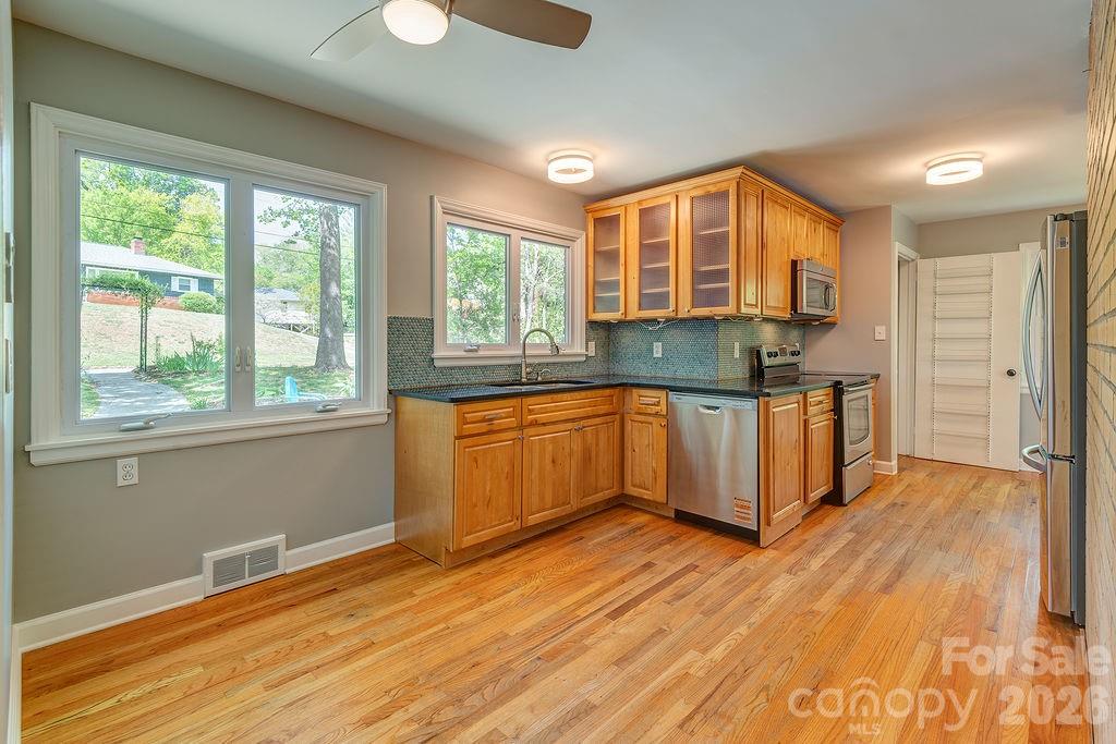 32 Pinehurst Road Asheville NC 28805
