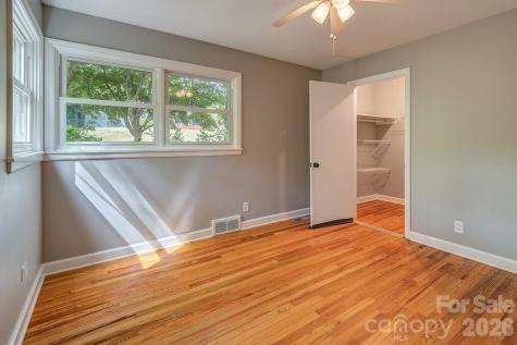 32 Pinehurst Road Asheville NC 28805
