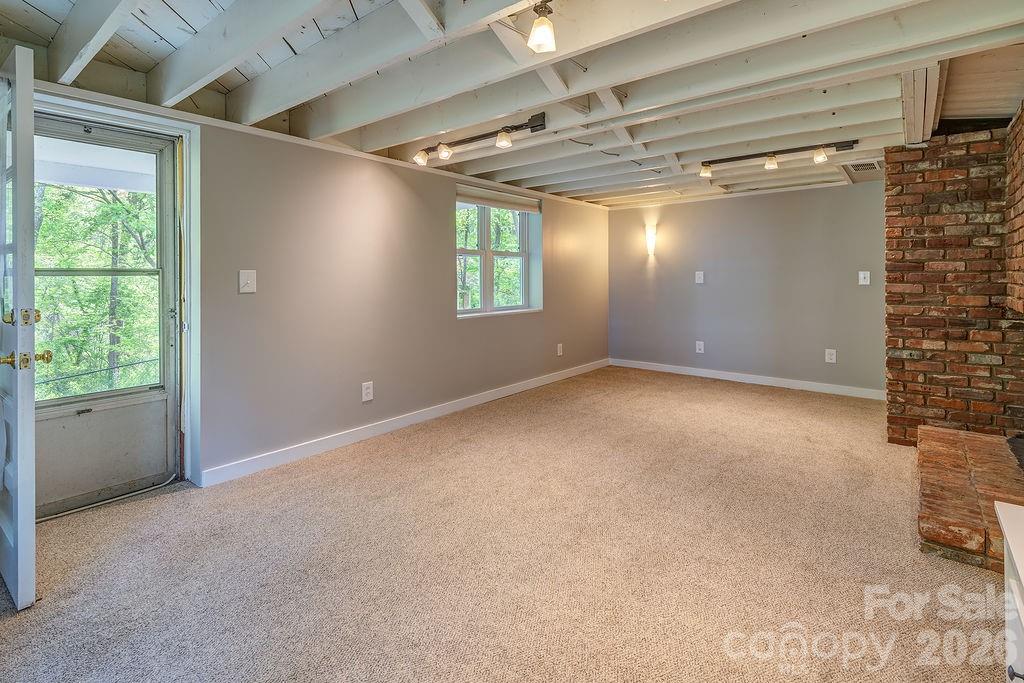 32 Pinehurst Road Asheville NC 28805