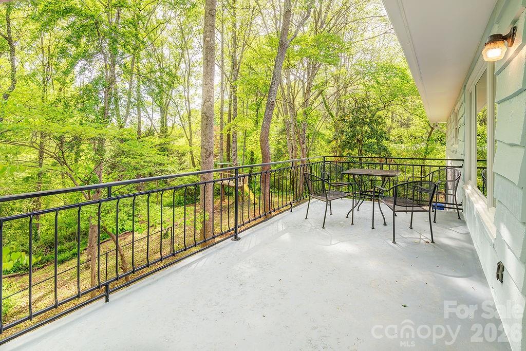 32 Pinehurst Road Asheville NC 28805