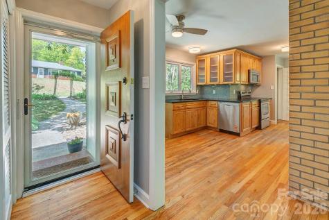 32 Pinehurst Road Asheville NC 28805