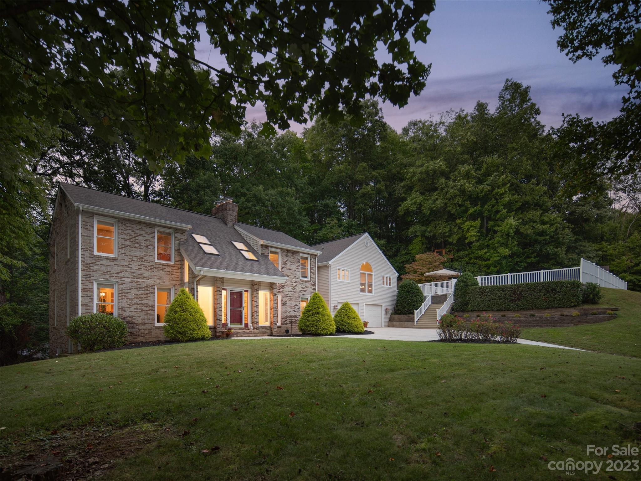 53 Plott Heights Waynesville NC 28786