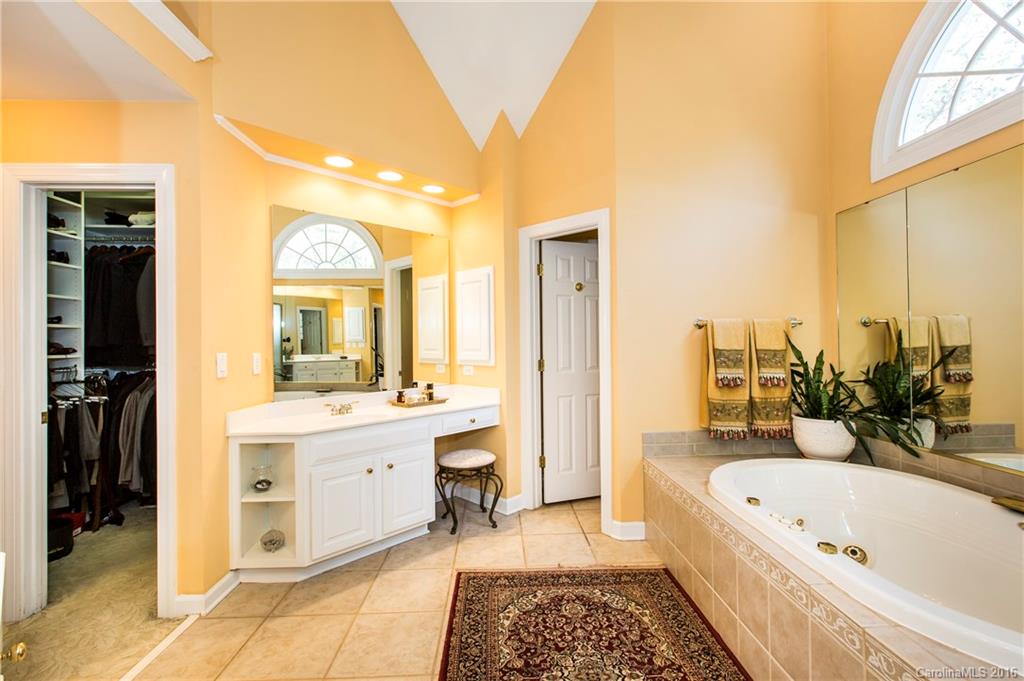 642 Hampshire Hill Road Matthews NC 28105