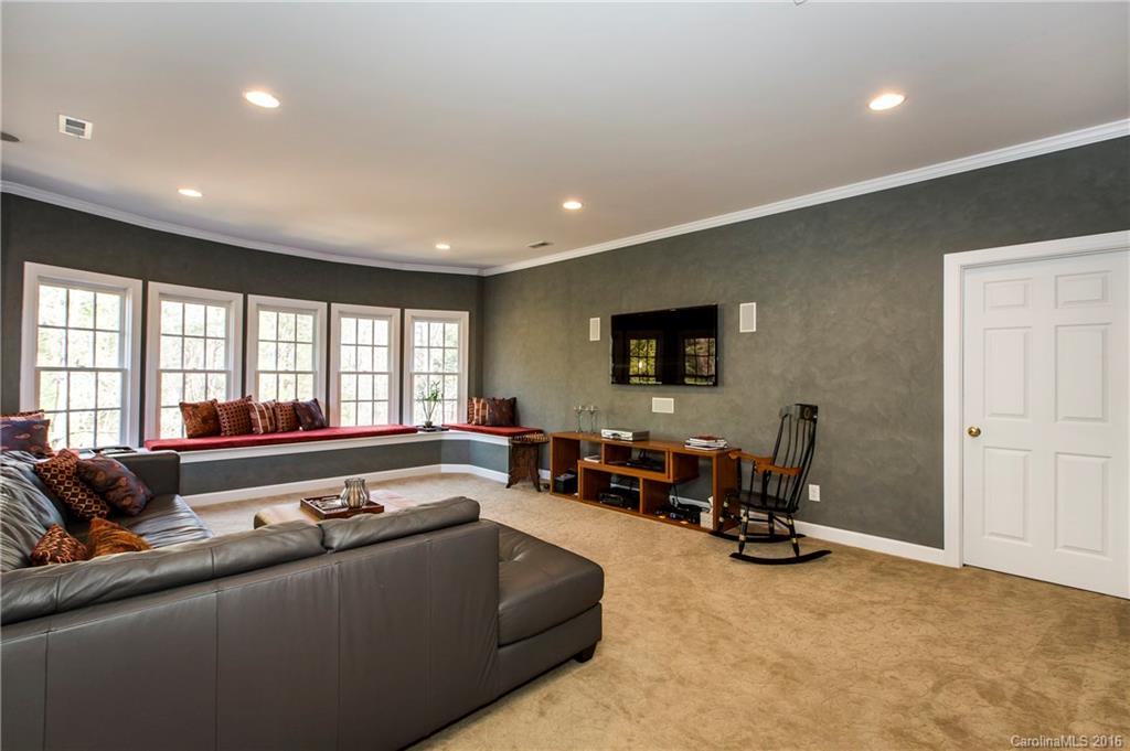 642 Hampshire Hill Road Matthews NC 28105
