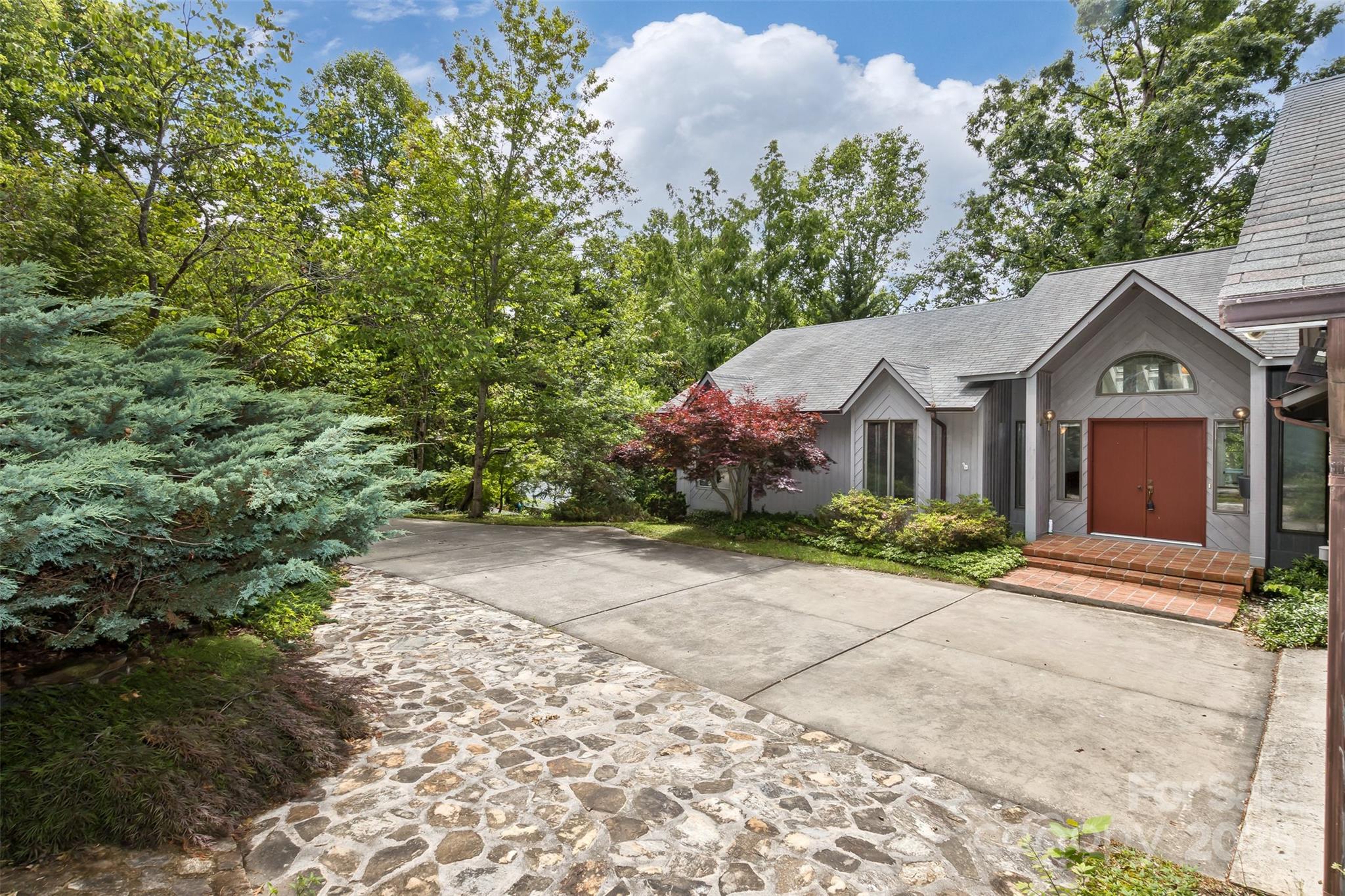 100 Black Oak Drive Asheville NC 28804