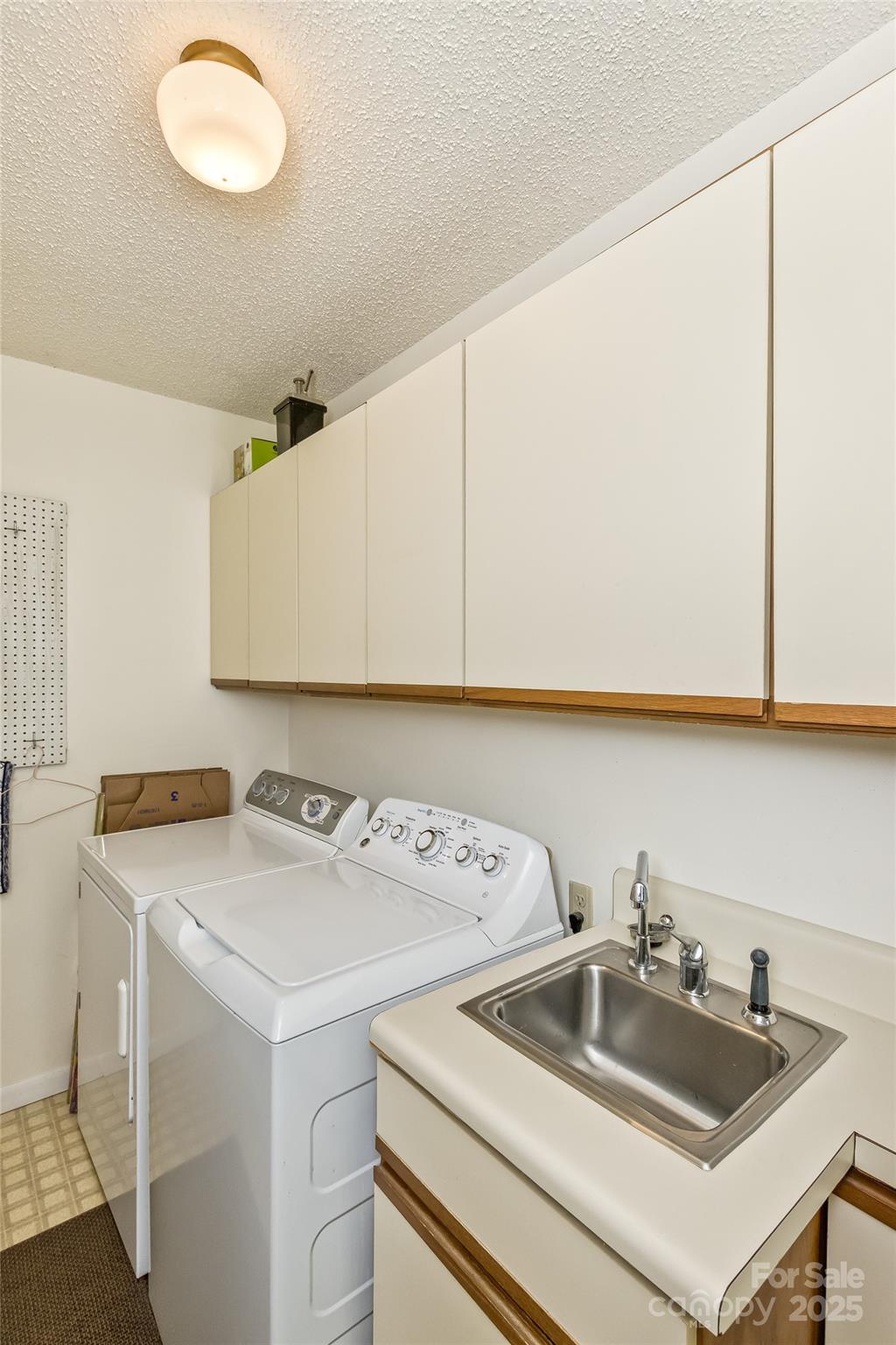 100 Black Oak Drive Asheville NC 28804