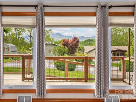 125 Playground Court Waynesville NC 28786