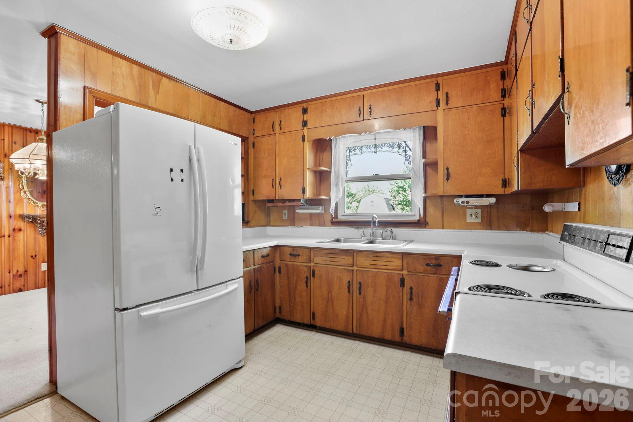 41 Hartshorn Drive Candler NC 28715