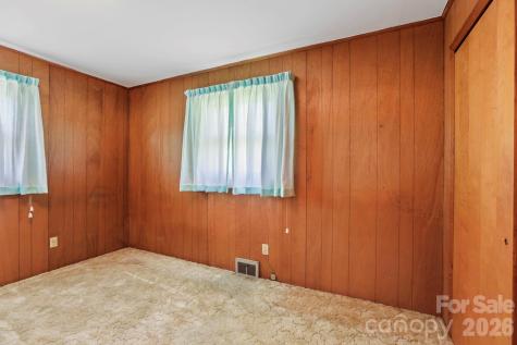41 Hartshorn Drive Candler NC 28715