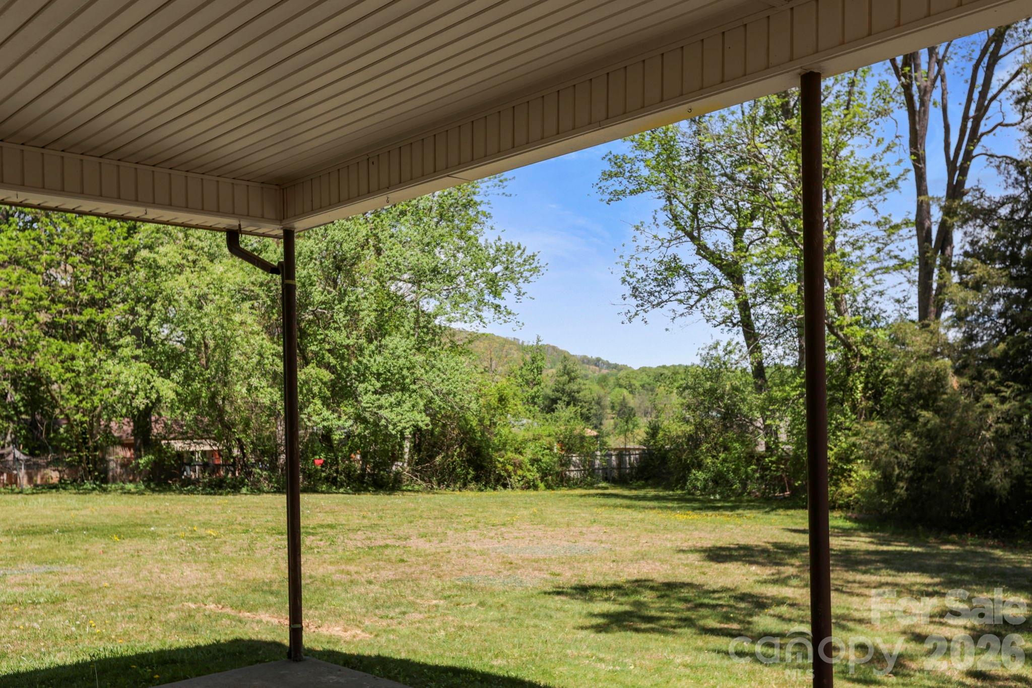 41 Hartshorn Drive Candler NC 28715