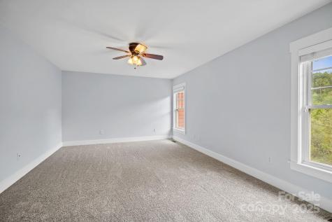 27 Walnut Springs Drive Asheville NC 28804