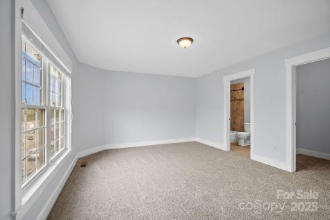 27 Walnut Springs Drive Asheville NC 28804