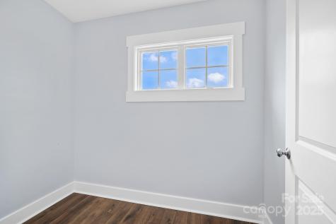 27 Walnut Springs Drive Asheville NC 28804