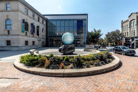 27 Walnut Springs Drive Asheville NC 28804