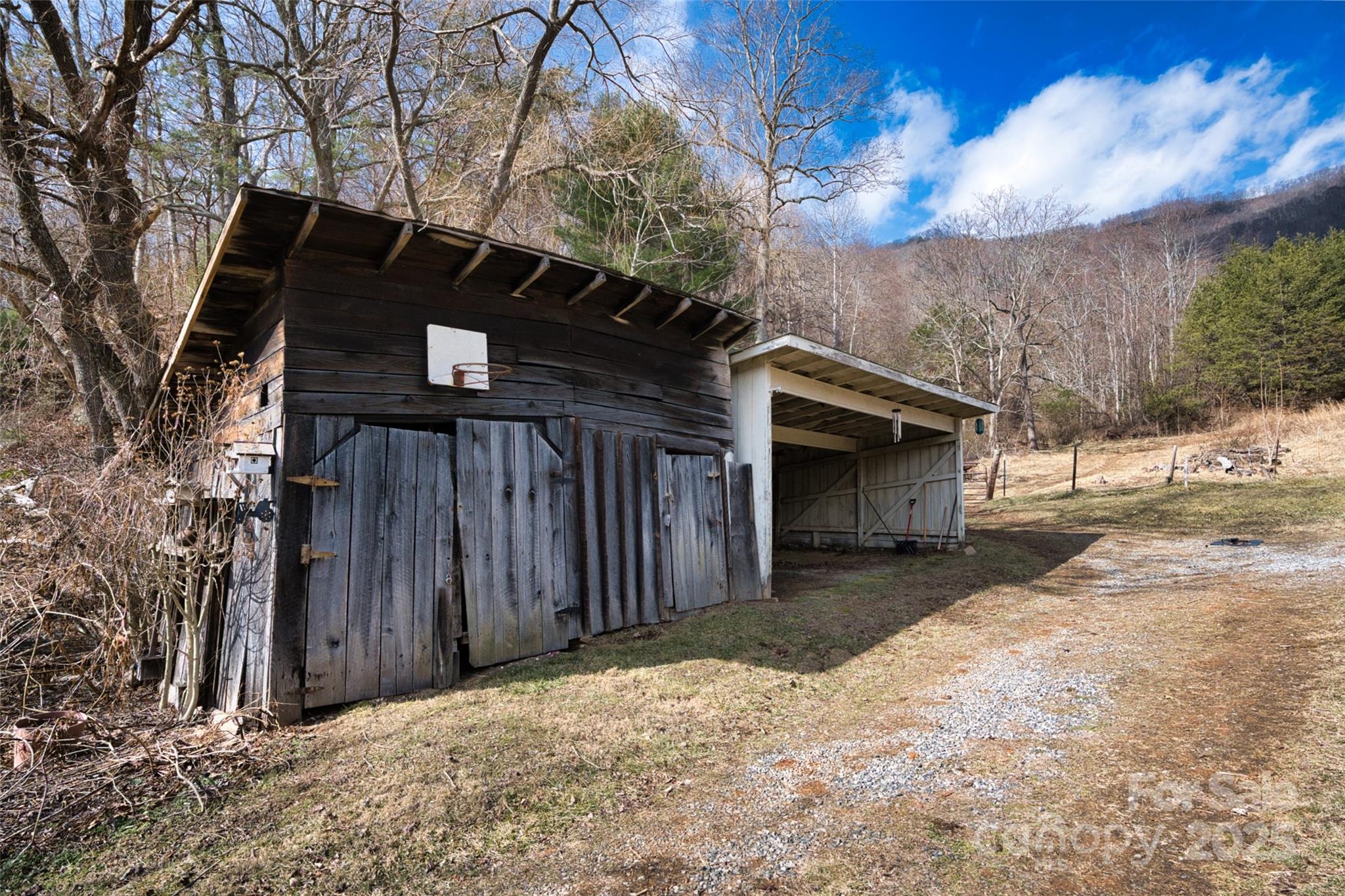 1567 Newfound Road Leicester NC 28748