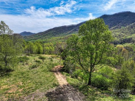 1567 Newfound Road Leicester NC 28748