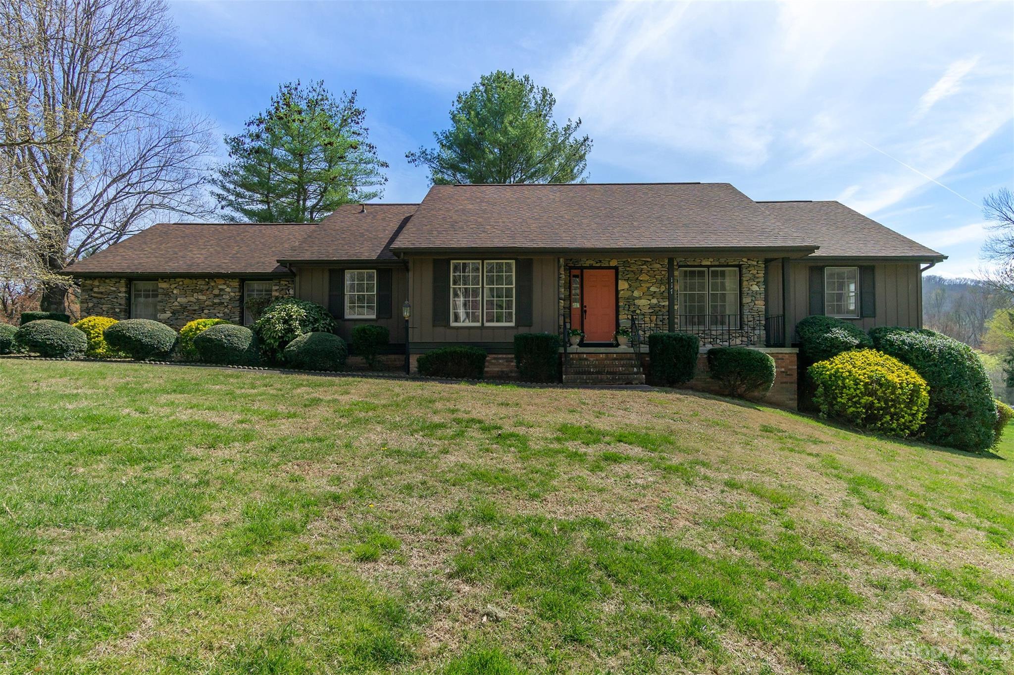117 Larchmont Drive Hendersonville NC 28791