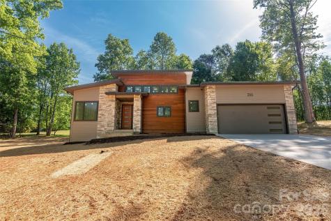 255 Hunters Trace Rutherfordton NC 28139