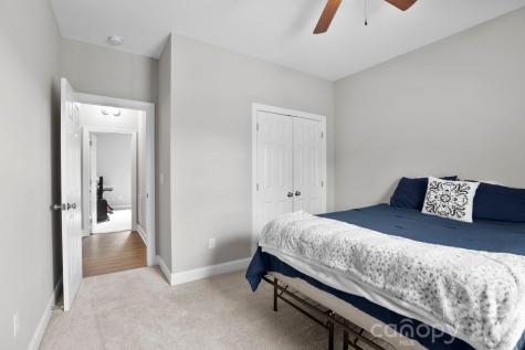 258 Crystal Heights Drive Hendersonville NC 28739
