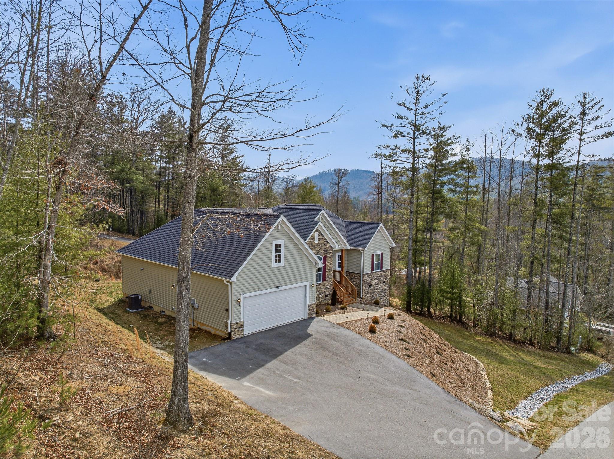 258 Crystal Heights Drive Hendersonville NC 28739