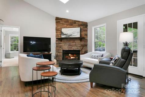 92 Nodatsi Court Brevard NC 28712