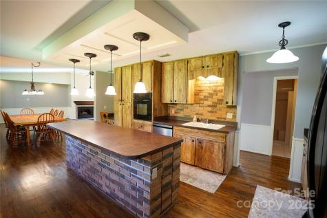 262 Rooster Cove Brevard NC 28712