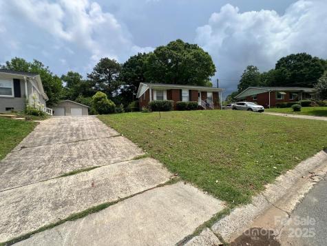 4414 Birkdale Drive Charlotte NC 28208